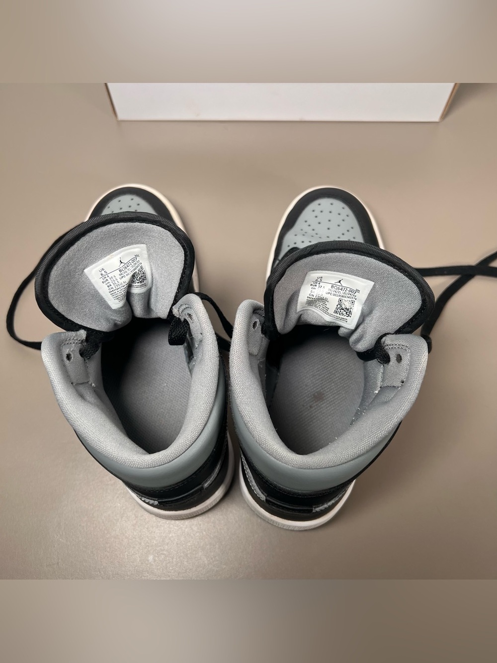 Nike Air Jordan 1 Mid Shadow Black Grey White BQ6472-007 Women's Size 6.5 - Picture 4 of 8